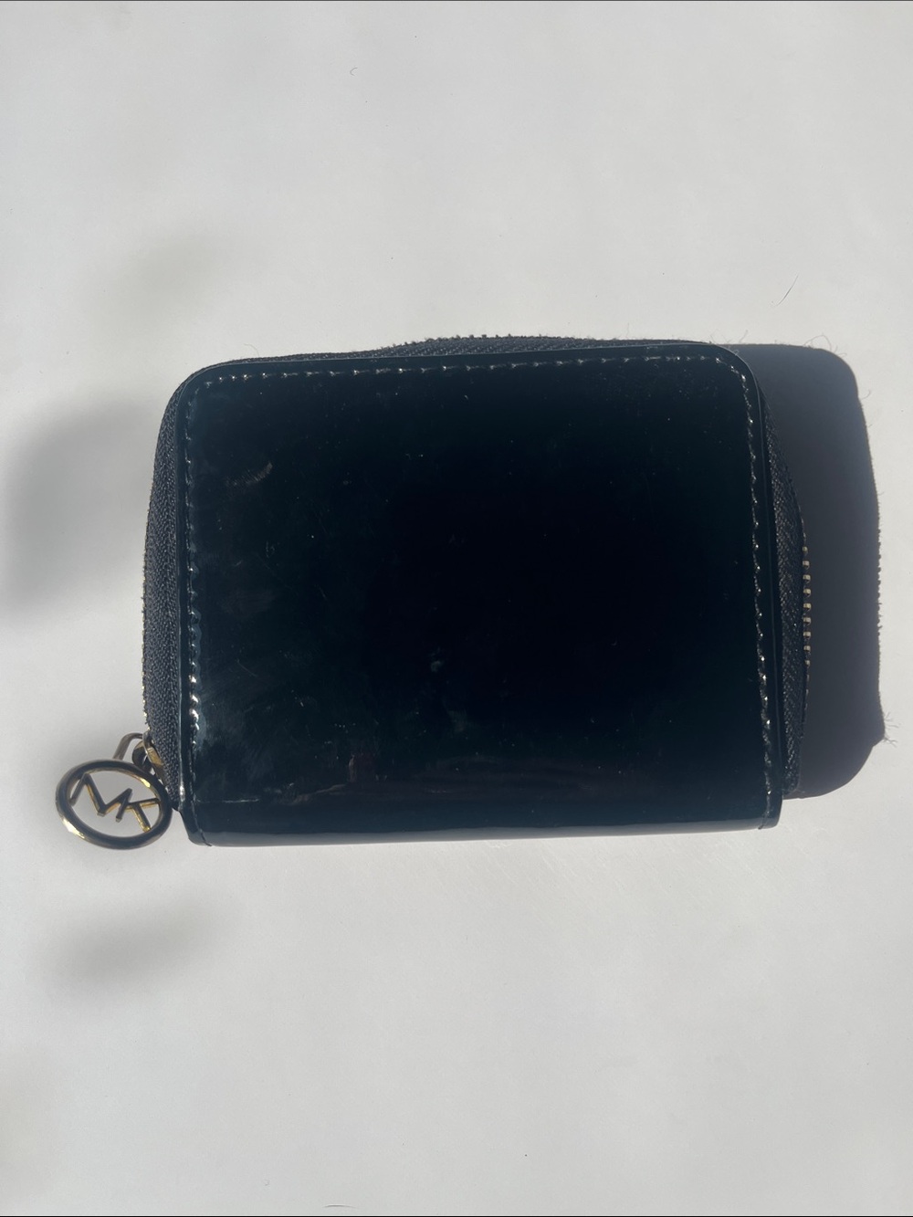 Michael Kors Black Patent Leather Coin Wallet with Gold MK Emblem - Picture 3 of 5